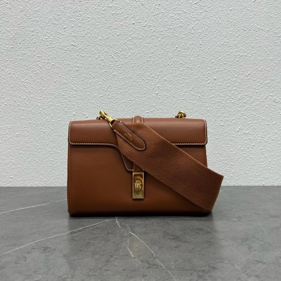 Celine 23cm
