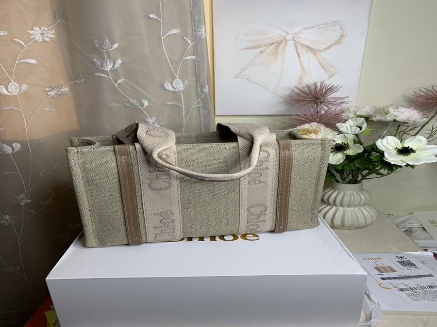 حقيبة Chlo 36cm مع مقابض قماشية مزخرفة وصندوق التغليف