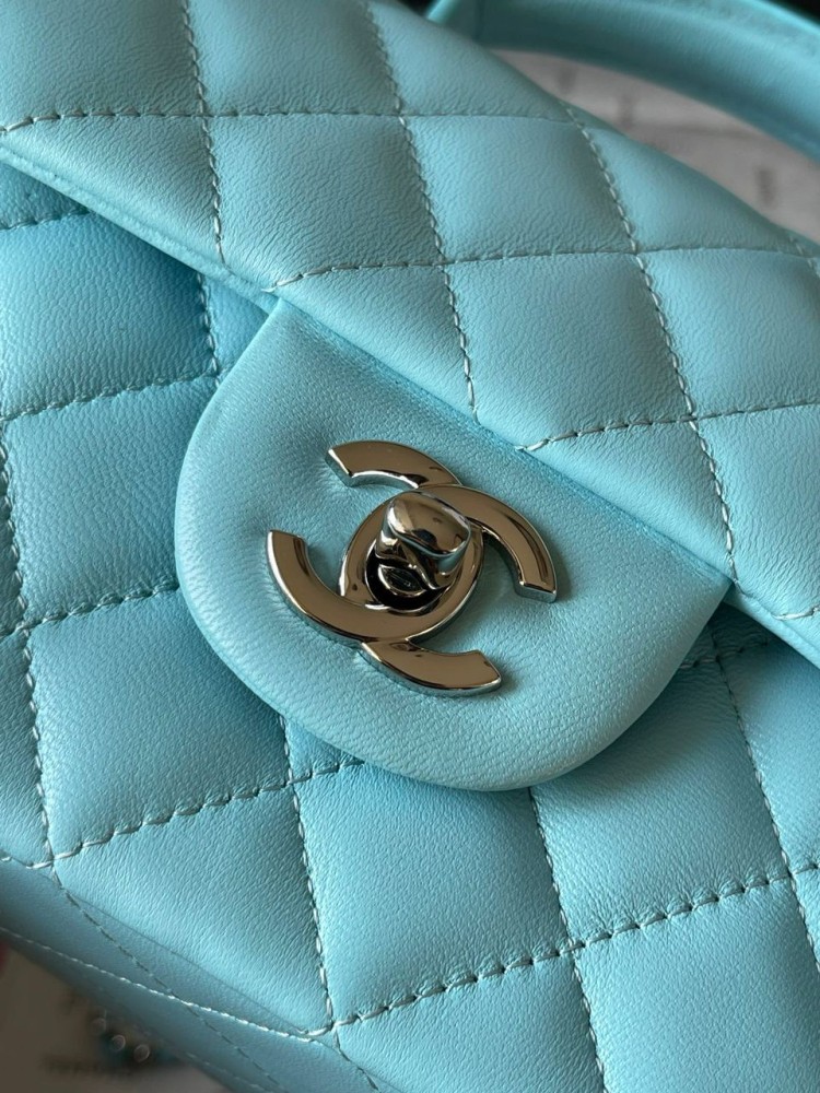Chanel 20cm