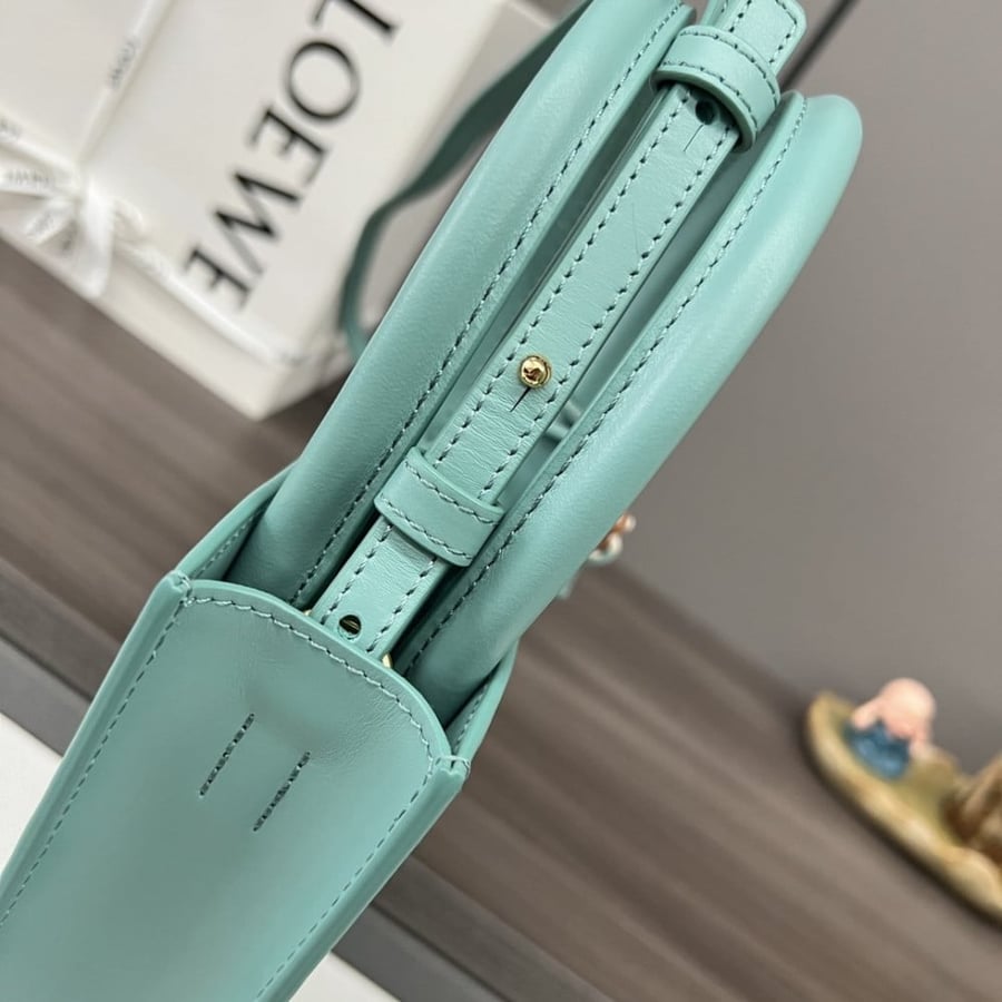 Loewe 21cm