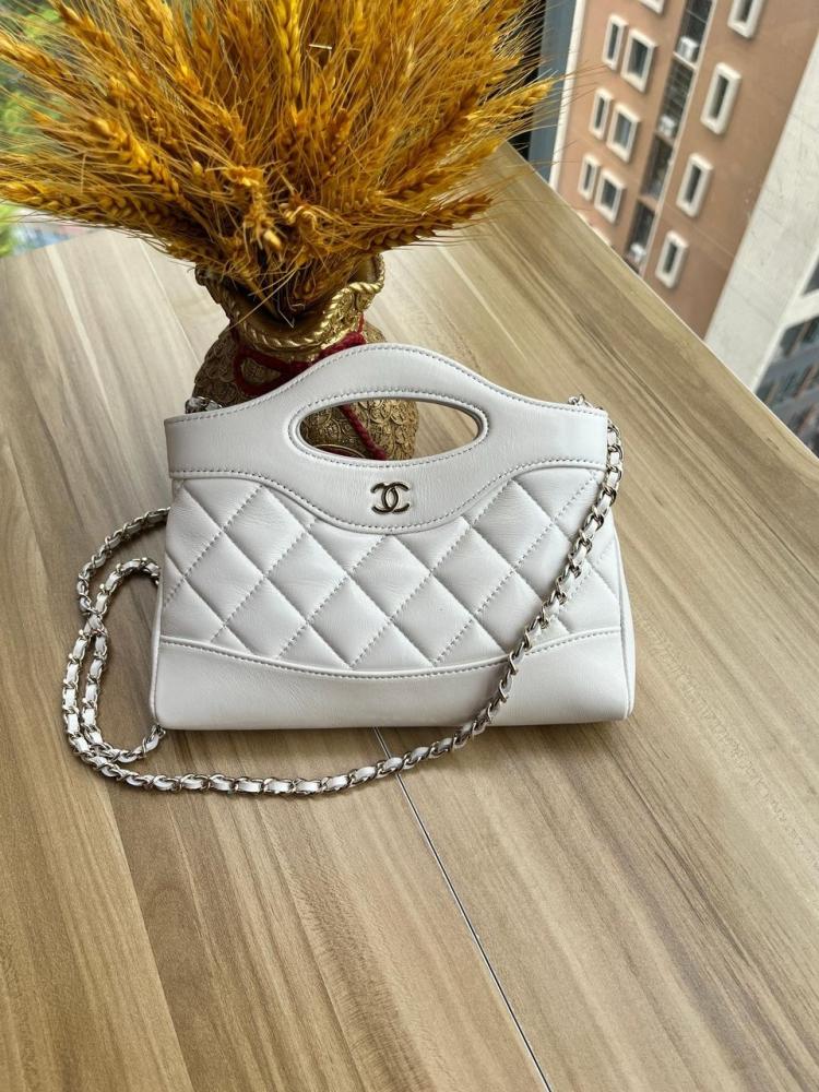 Chanel 18cm