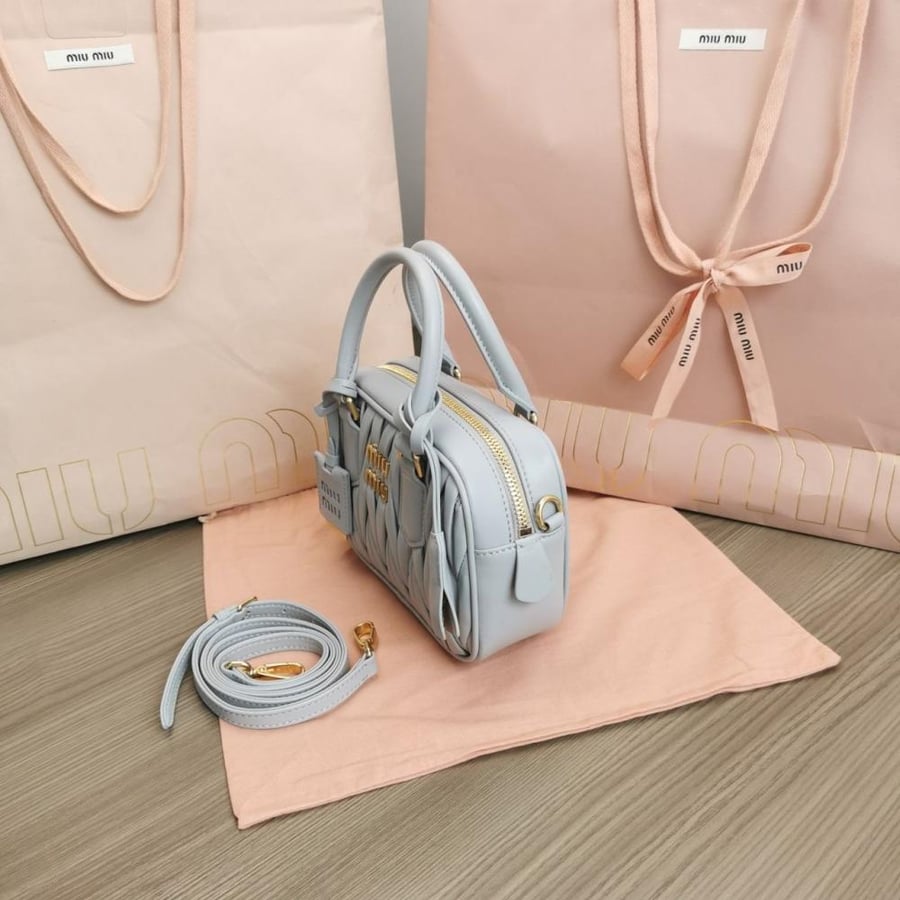 Miu Miu 19cm