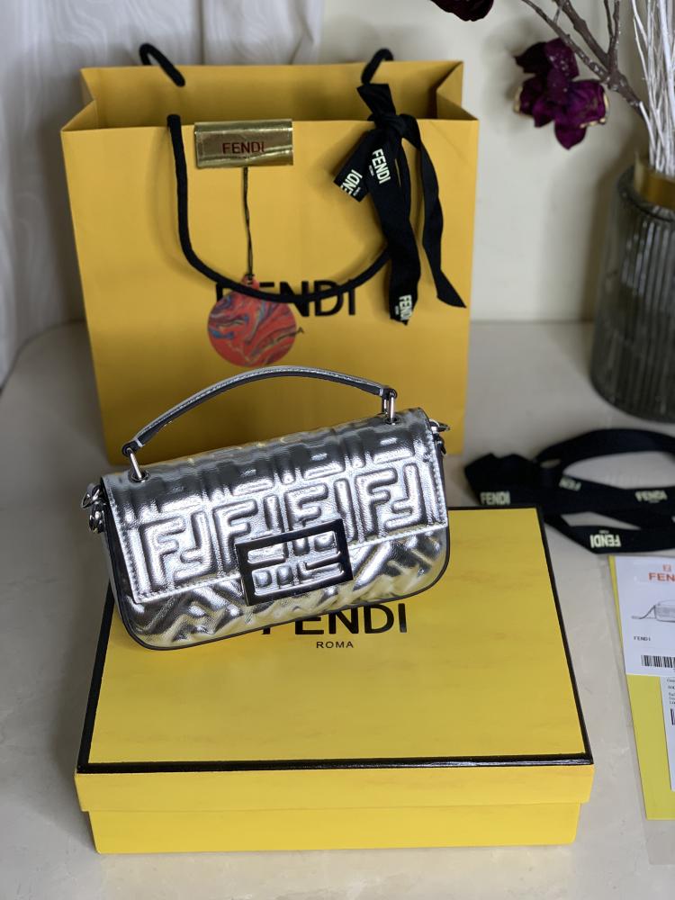 Fendi 19cm