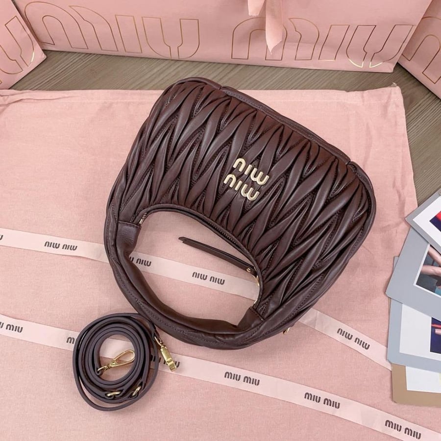 Miu Miu 23cm