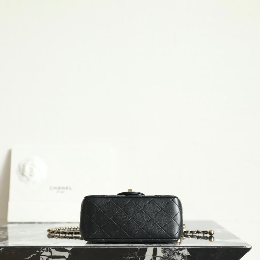 Chanel 18cm