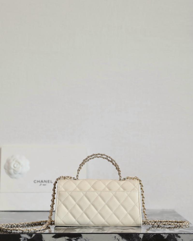 Chanel 19cm