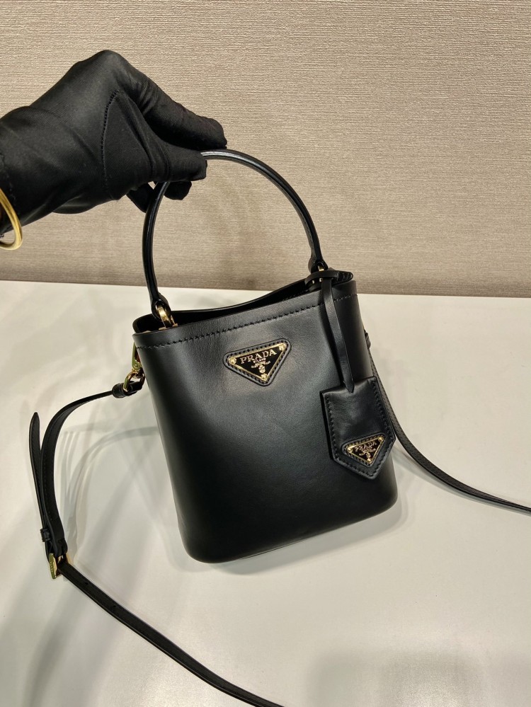 Prada 15cm