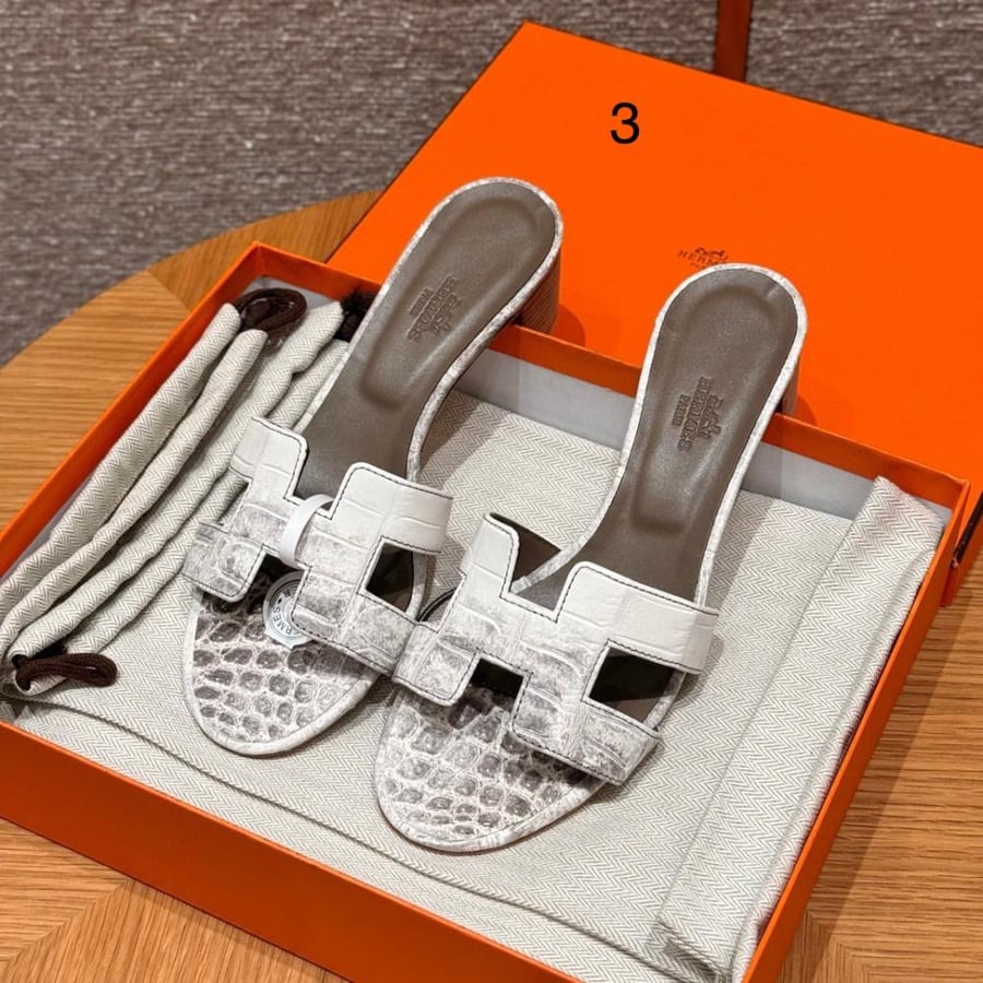 Hermès heels