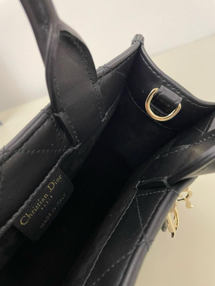 Dior 21cm