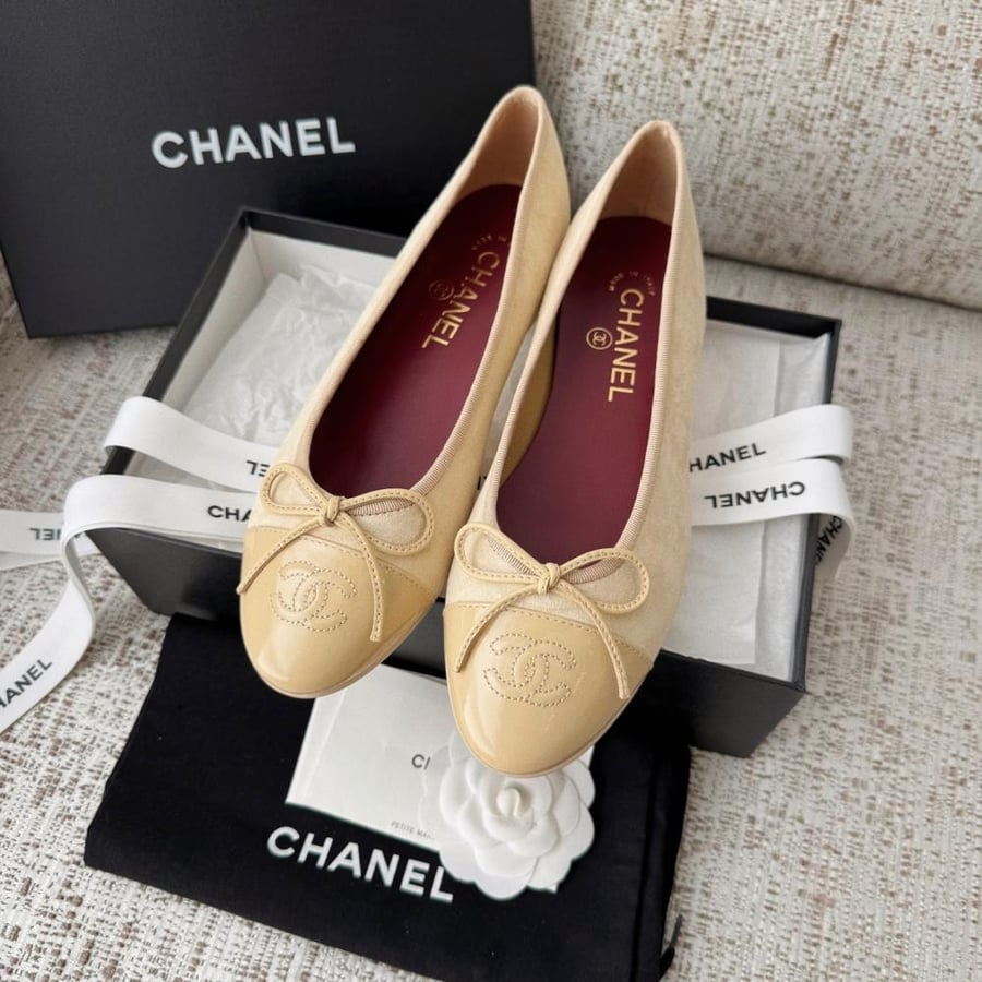 Chanel ballerina