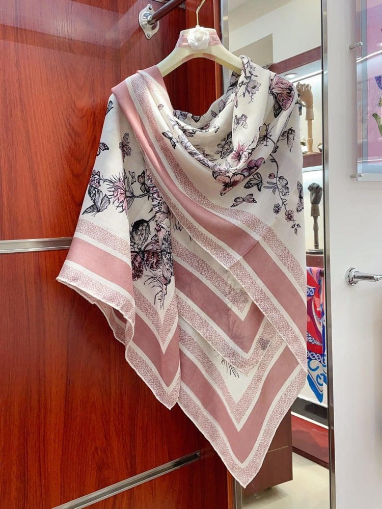 Dior scarf