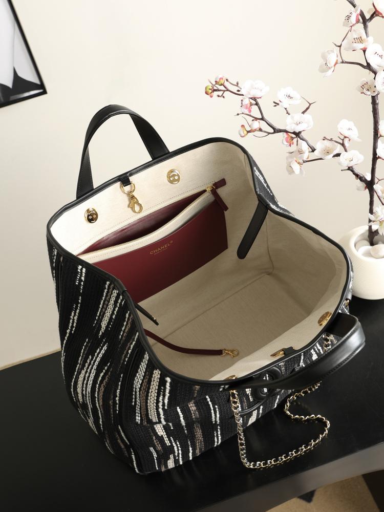 Chanel 33cm