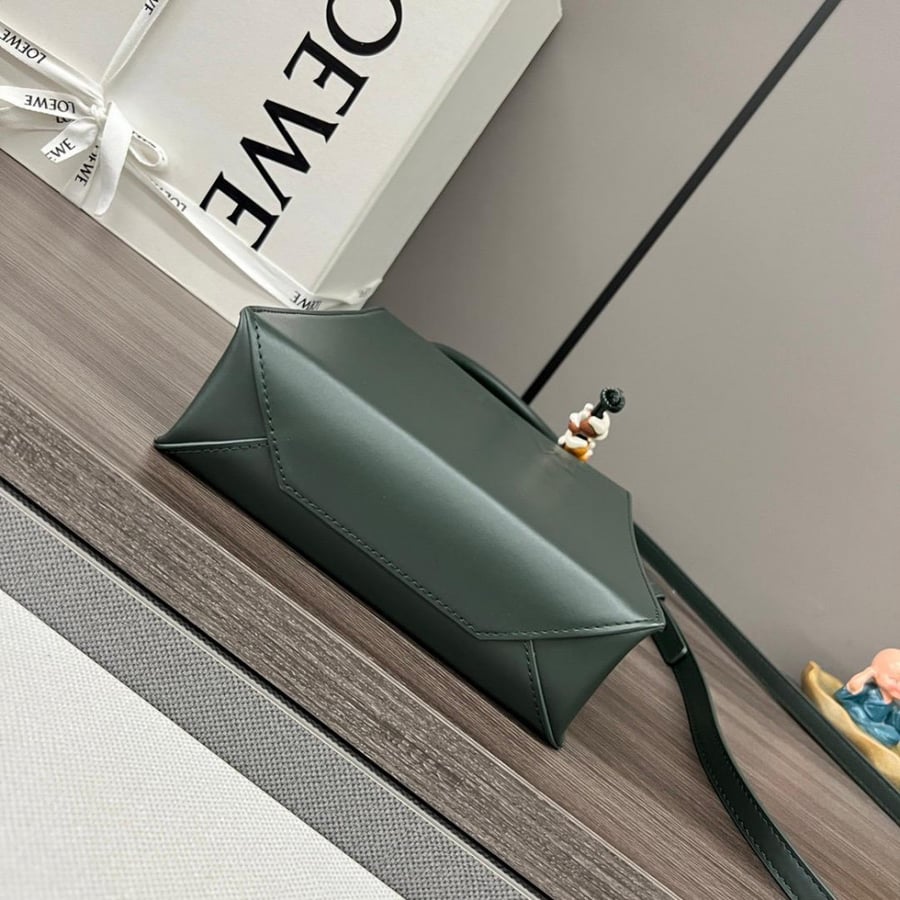 Loewe 21cm