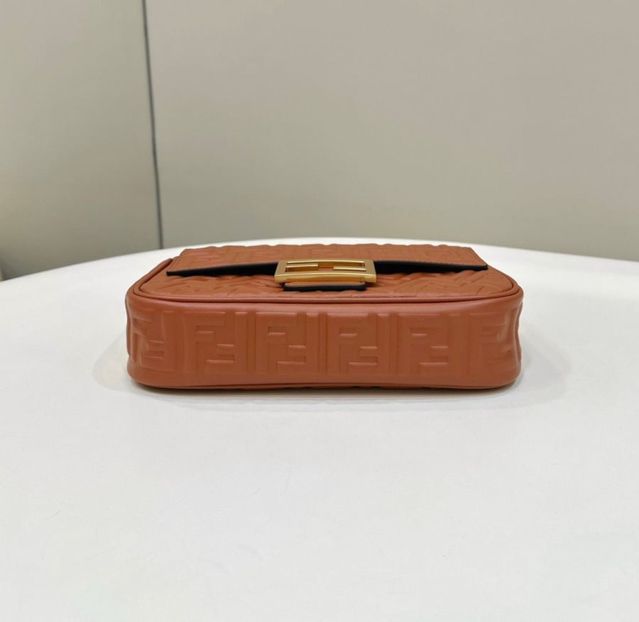 Fendi 24cm