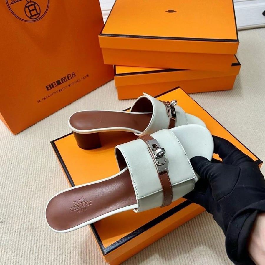 Hermès heels