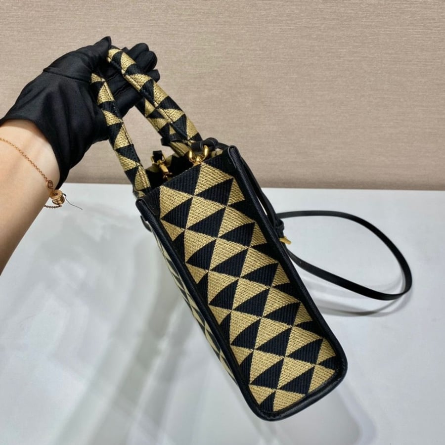 Prada 28cm