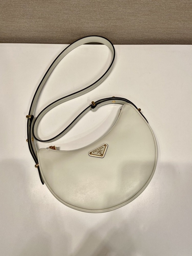 Prada 22cm