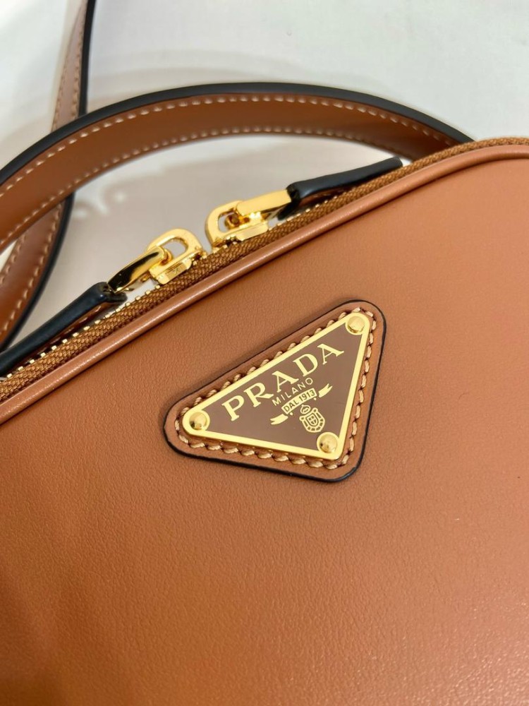 Prada 18cm