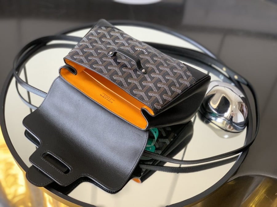 Goyard 20cm