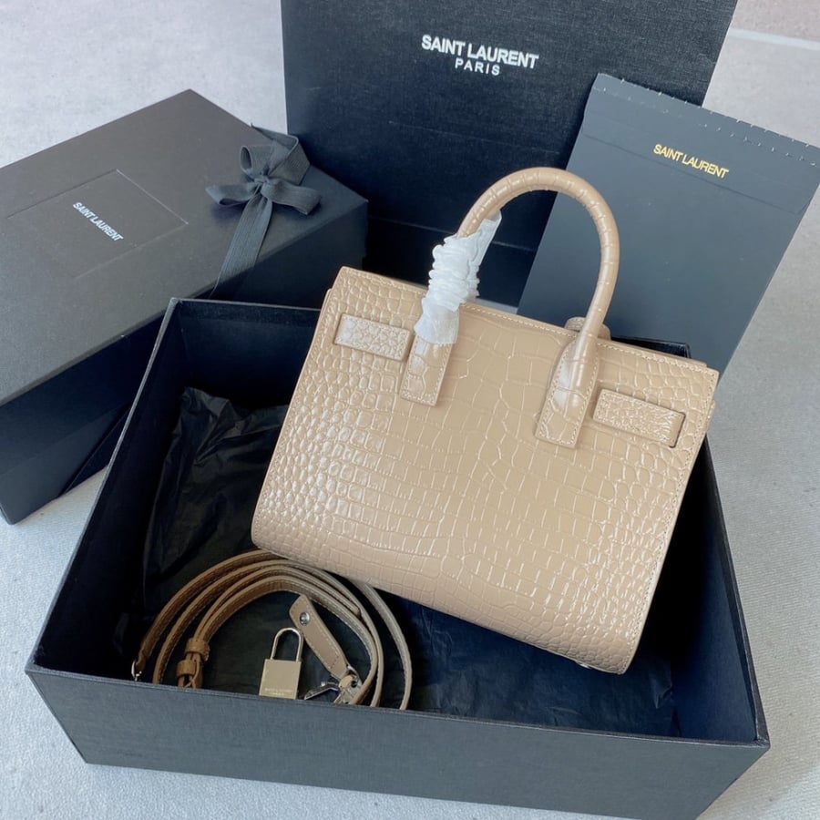 YSL 22cm