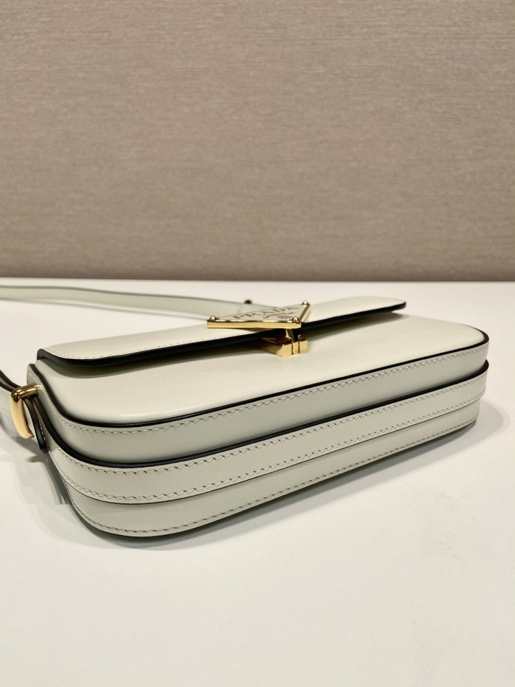 Prada 20cm