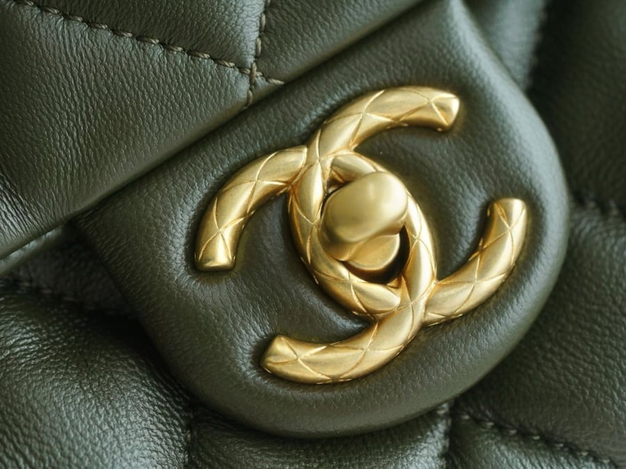 Chanel 22cm