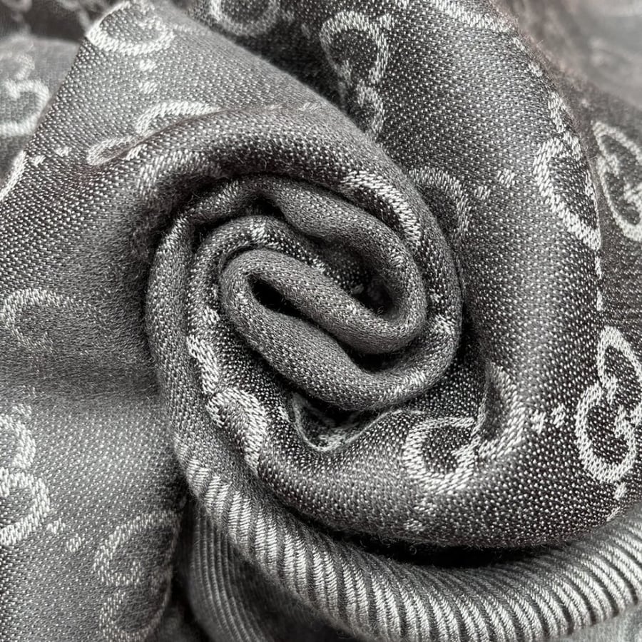 Gucci scarf