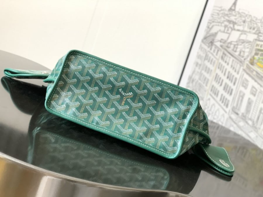 Goyard 20cm