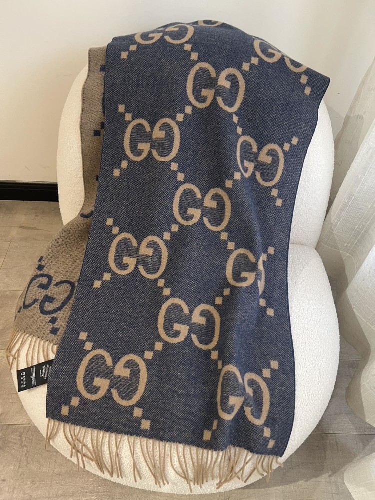 Gucci scarf