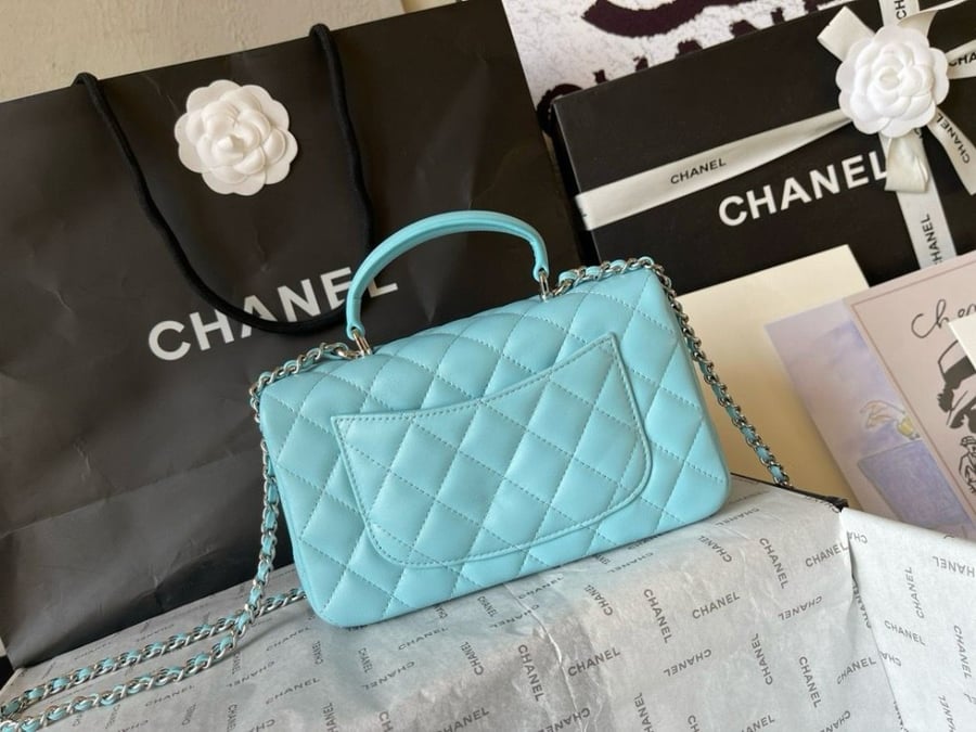 Chanel 20cm