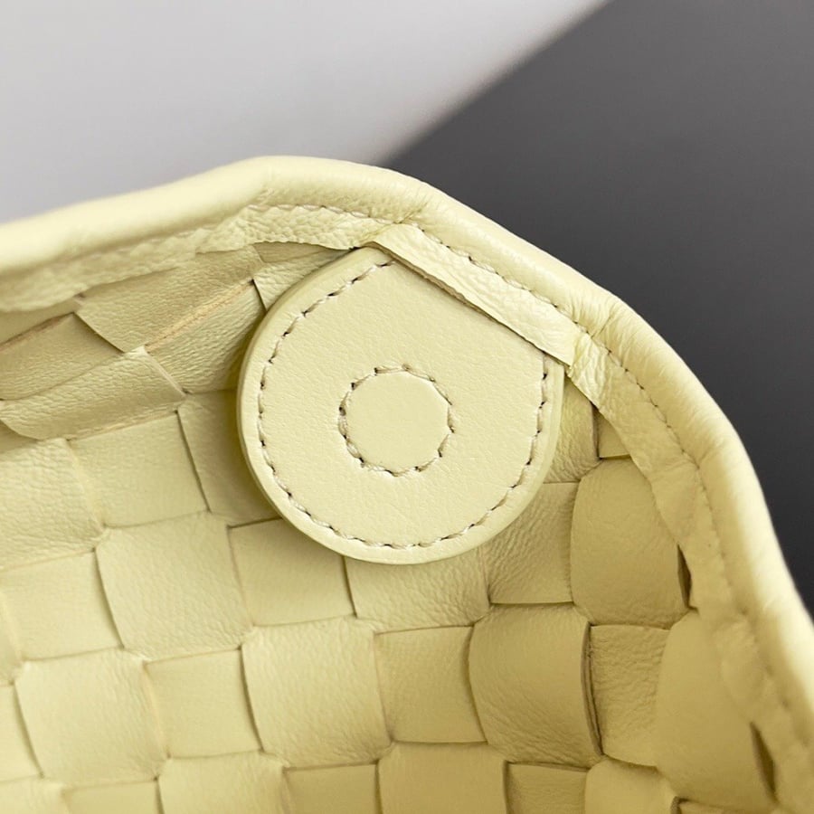 Bottega veneta 20cm