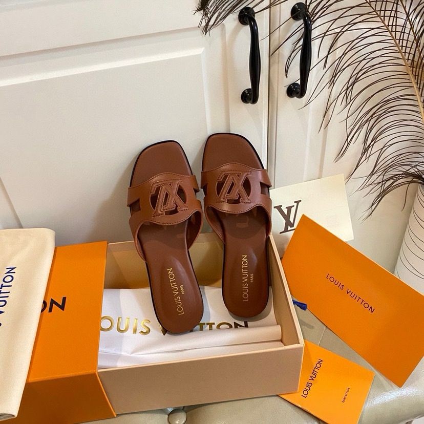 Lv slippers