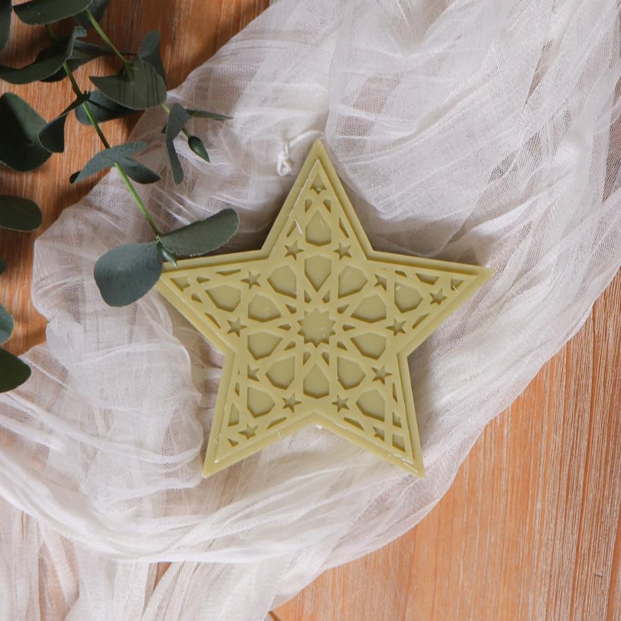 Ramadan star candle green