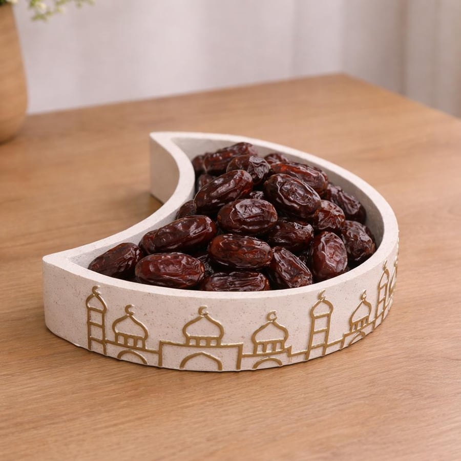 صحن ضيافة بشكل هلال