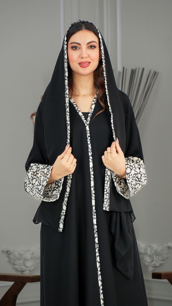 عبايه كريب ناعم بتطريز ابيض