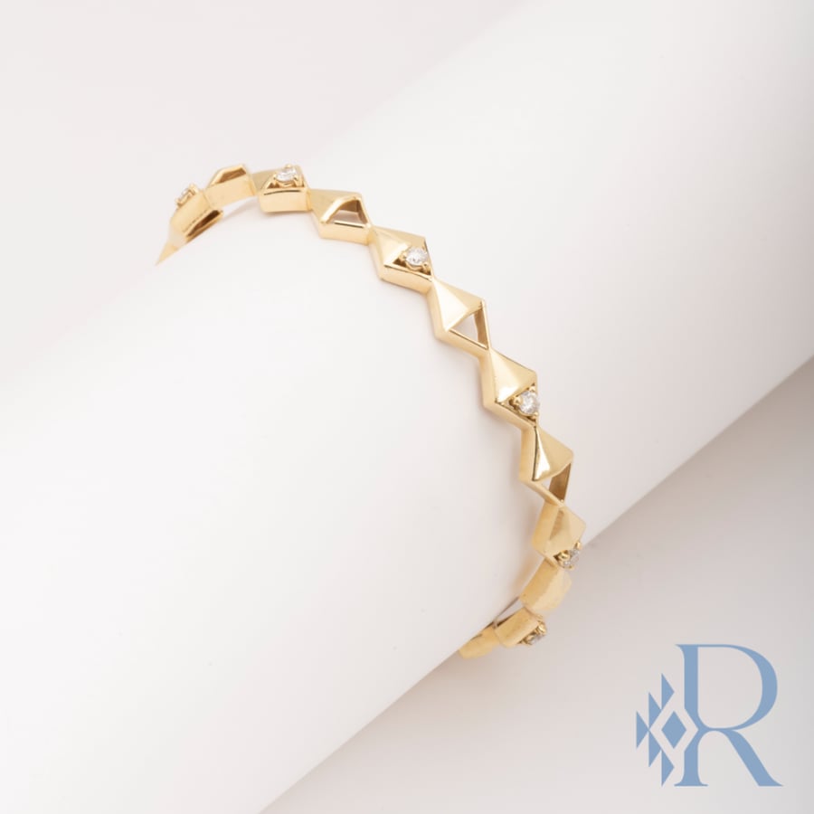 FGB:01 Gold Bracelet with diamonds - اسوارة ذهبيه مع الماس