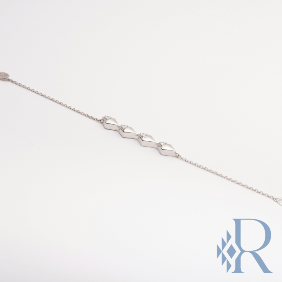 SBD:11 Silver Bracelet with diamonds - اسوار فضية مع الماس
