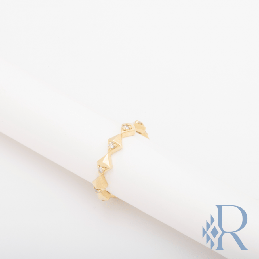 GRD:26 Gold Ring with Diamonds - خاتم ذهبي مع الماس