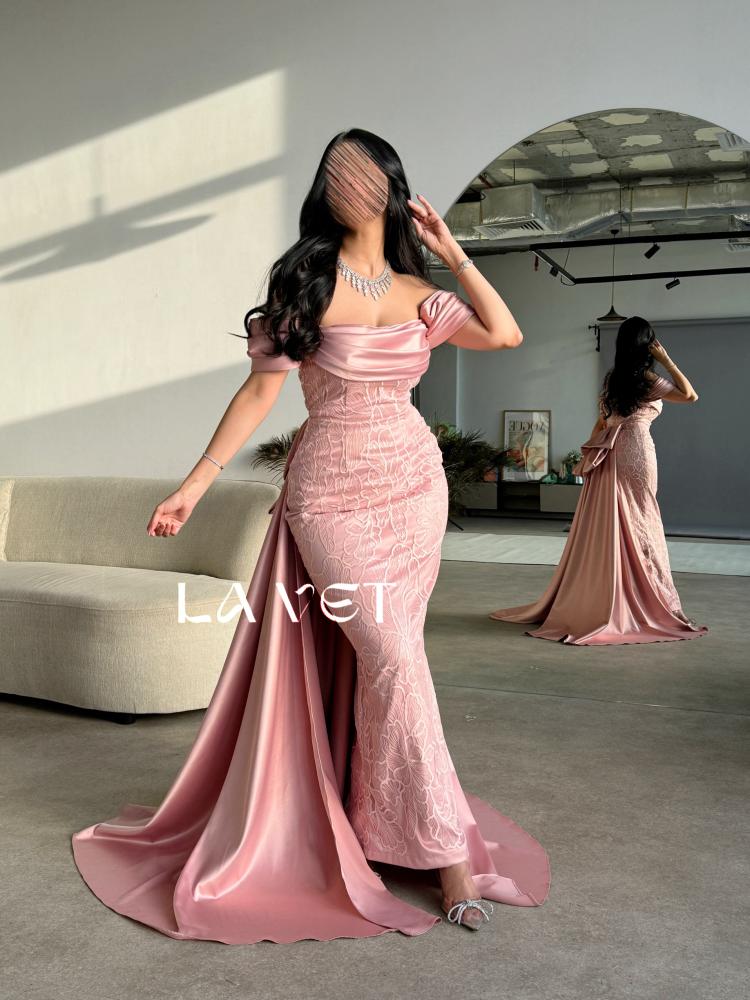 A16