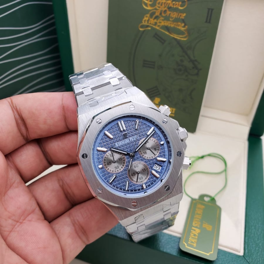 ساعة ادميرز بياجت