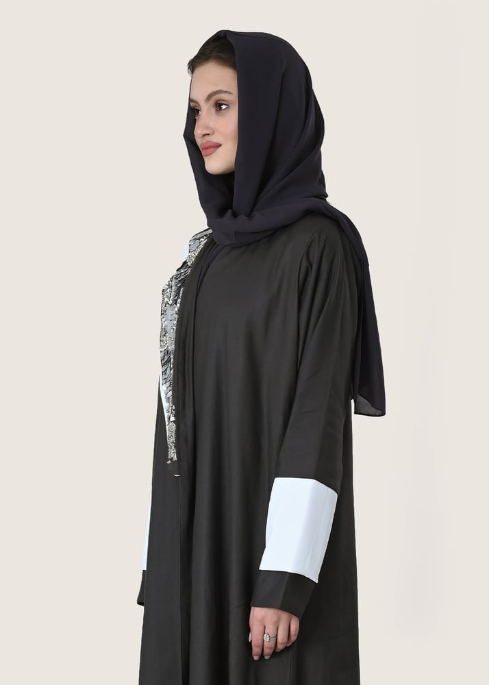 عباية رمادي غامق