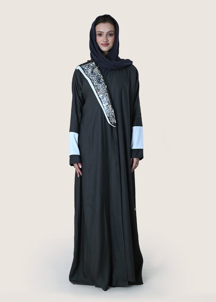 عباية رمادي غامق