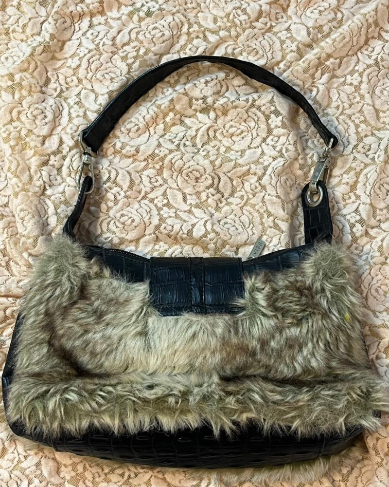 Viss Y2K Black Faux Fur & Croc-Embossed Shoulder Bag