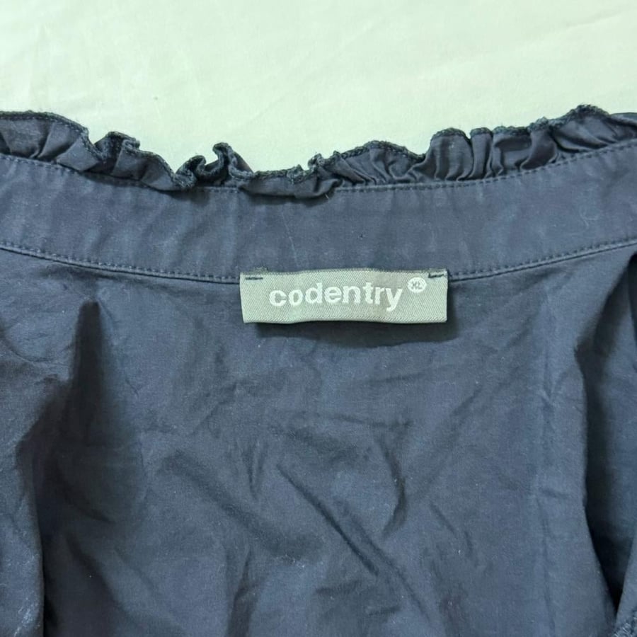 Codentry Black Short Sleeve Button-Down Top with Bow Accents - Size XL