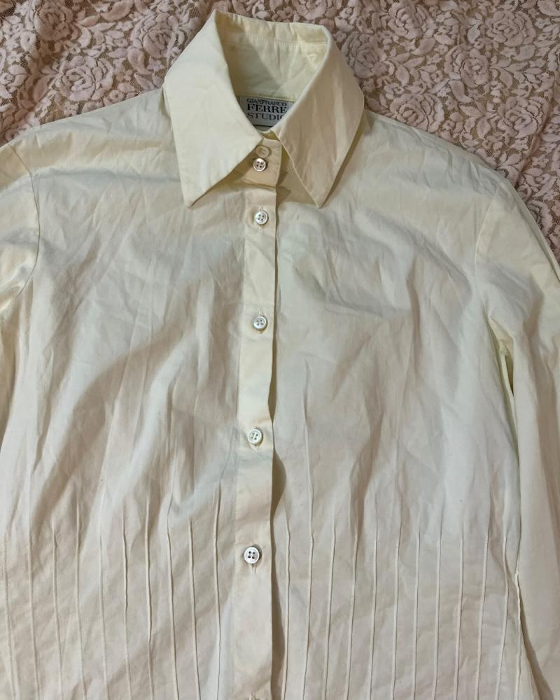 Gianfranco Ferré Studio Cream Pleated Cotton Long Sleeve Button-Up Shirt - Size S - m