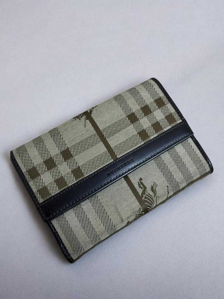 BURBERRY NOVA CHECK WALLET