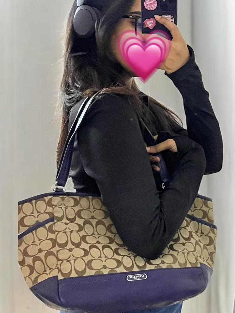 Coach 23297 Park Signature Carrie Tote Shoulder Bag