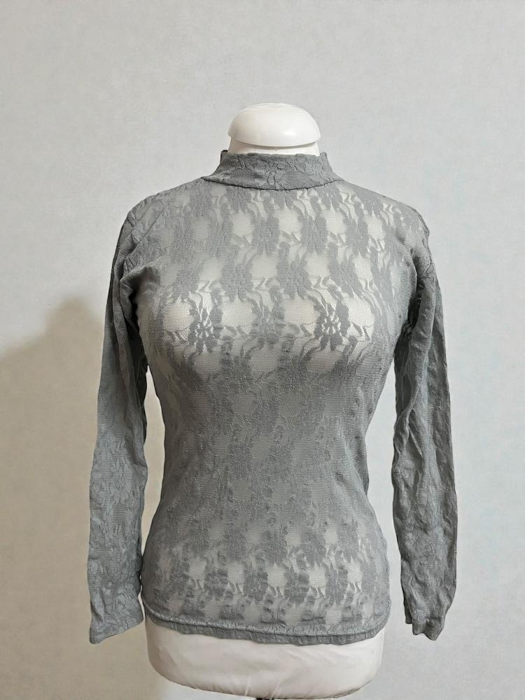 Grey Lace Long Sleeve Top – Size: M