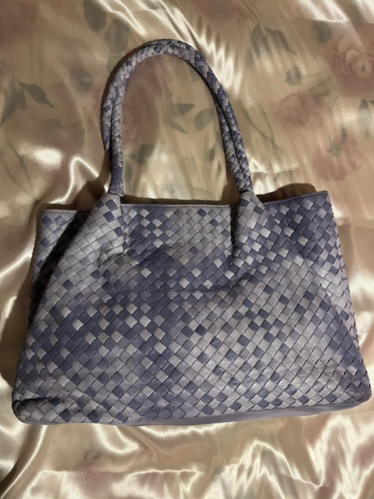 Not authentic))Bottega Veneta Lavender Intrecciato Woven Leather Tote Bag
