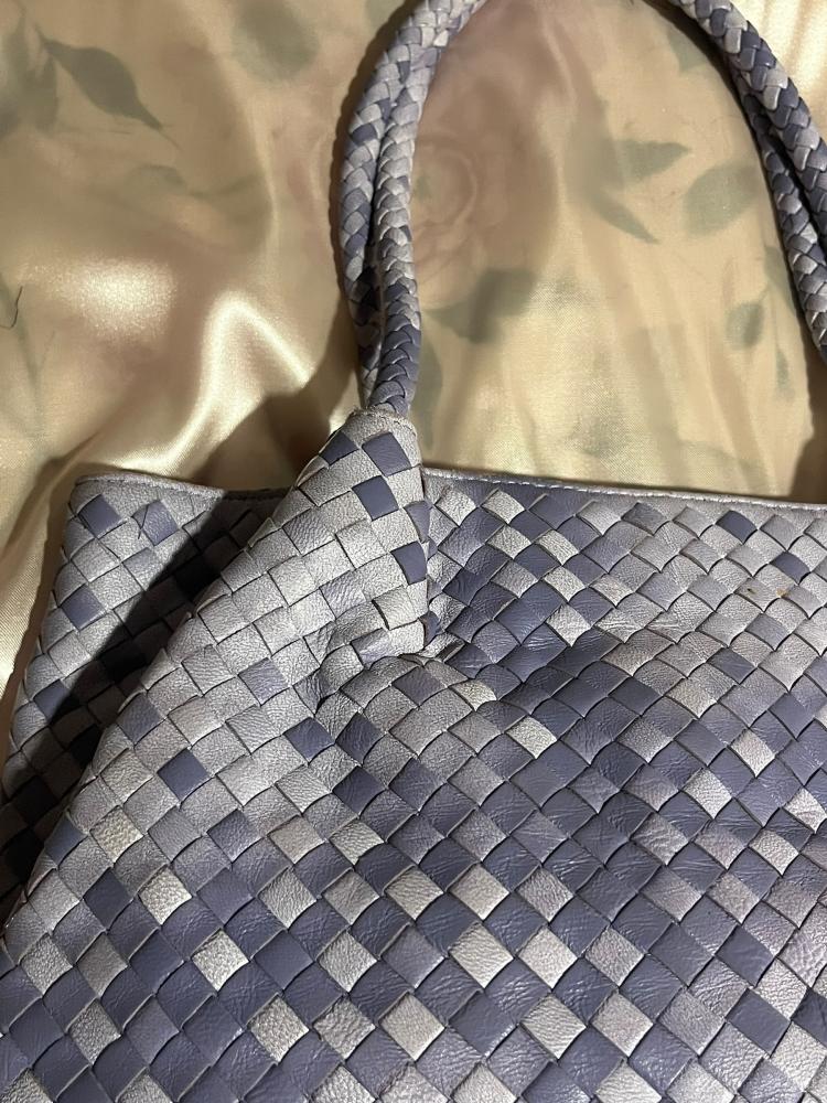 Not authentic))Bottega Veneta Lavender Intrecciato Woven Leather Tote Bag